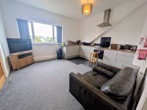 Photo 27- click for photo gallery